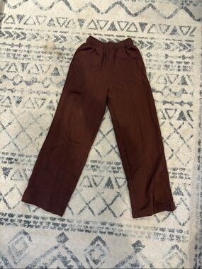 No Boundaries Men's Dark Brown Elastic Waist Sweatpants